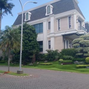 Toeffi House
